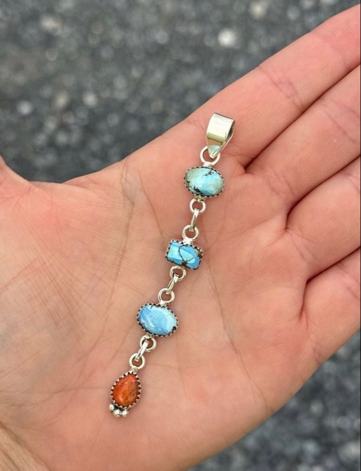 Golden Hills Turquoise and Orange Mohave Lariat Pendant